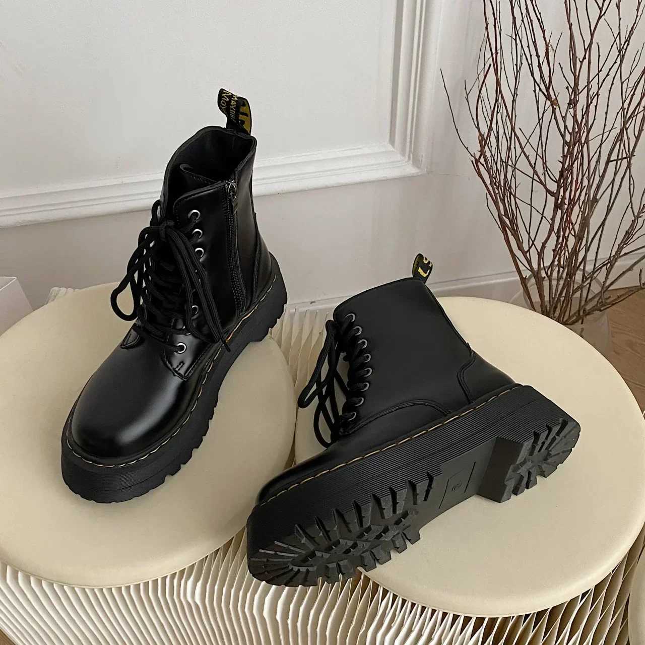 Women Ankle Boots Casual Shoes Female Leather Chelsea Boot Ladies Classic Punk Woman Goth Shoes High Platform Boots Women Black H251121