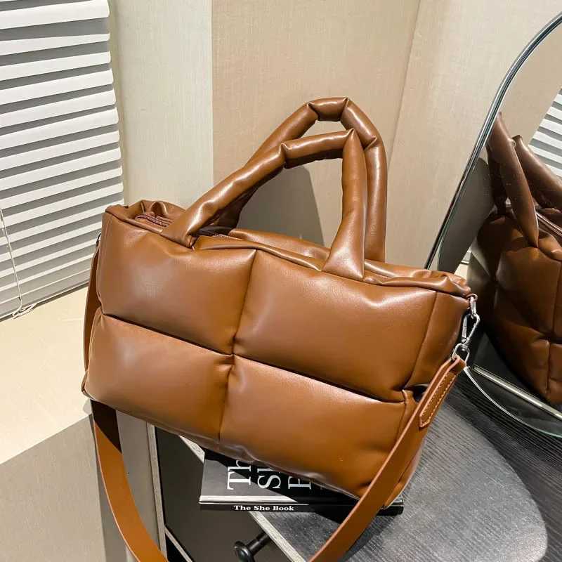 Wen Down Cott Handbag Soft Fi Warm Nyl Large Capacity Solid Color for Girls Shopping Leather Shoder Crossbody Bags Y251121