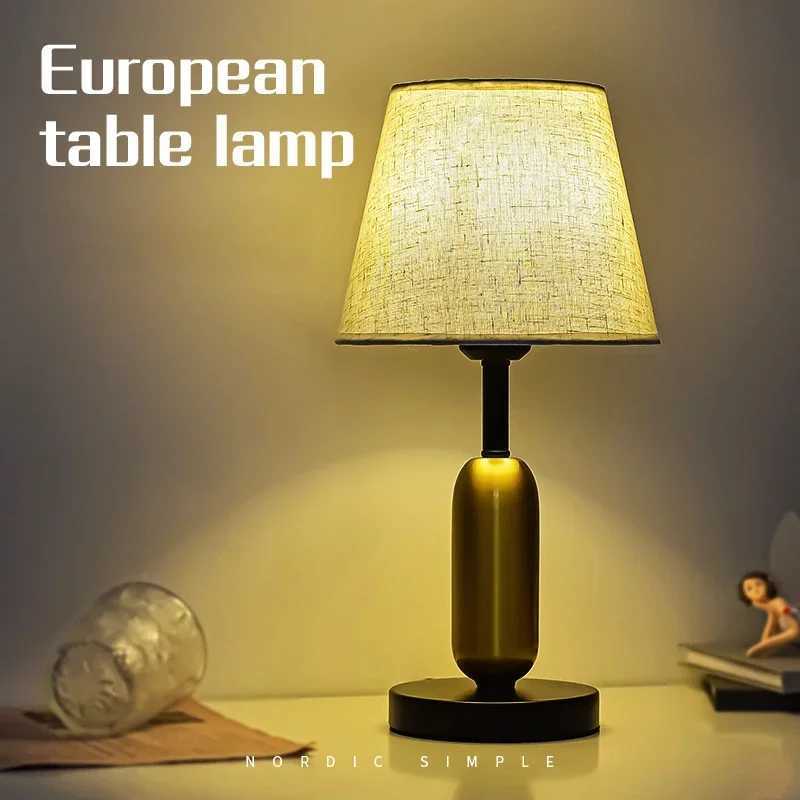 Retro Night Light Bedside Table Lamps Fabric Lampshade Table Light Warm LED Desk Lamp Bedroom Decoration Lighting Fixtures C251121