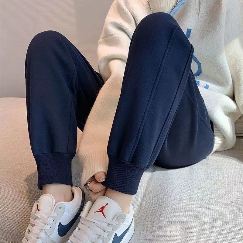 Designer's Luxurious And Fashionable Loose Cotton And Wool Lined Sportswear Pants, Women's Thickened Overalls, Slimming Jogging Pants