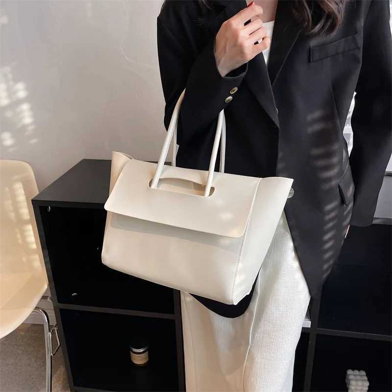Fi Women Shoulder Bags 2023 New Large Capacity Handbags Simple Tote Bags Solid Color Famous Brand High Quality Bags XJ250605