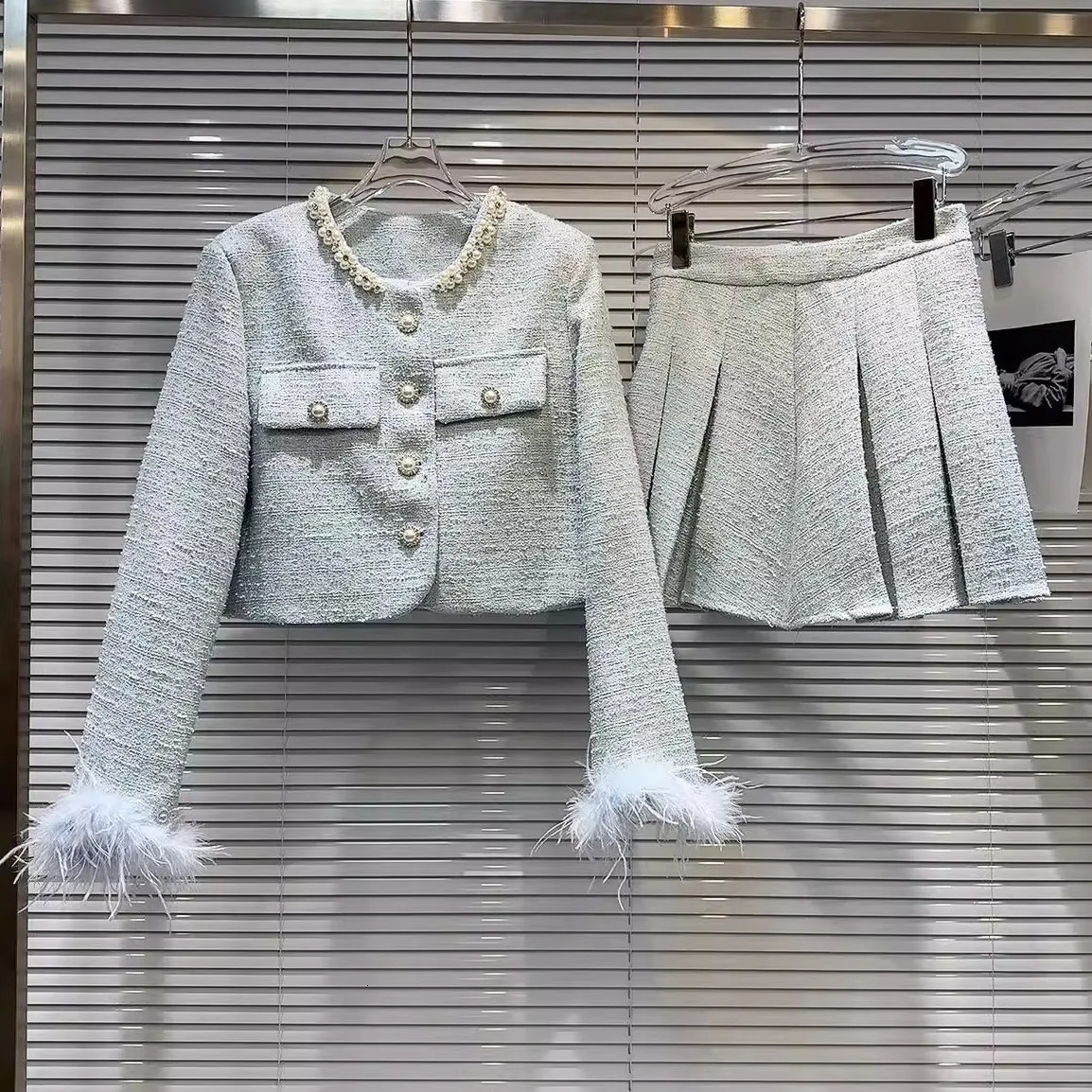 Winter Elegant Womens Arrival Pearls Buttons Feathers Sleeve Cuff Tweed Jacket Short Pleated Skirt 2Piece Set Outfits 251114