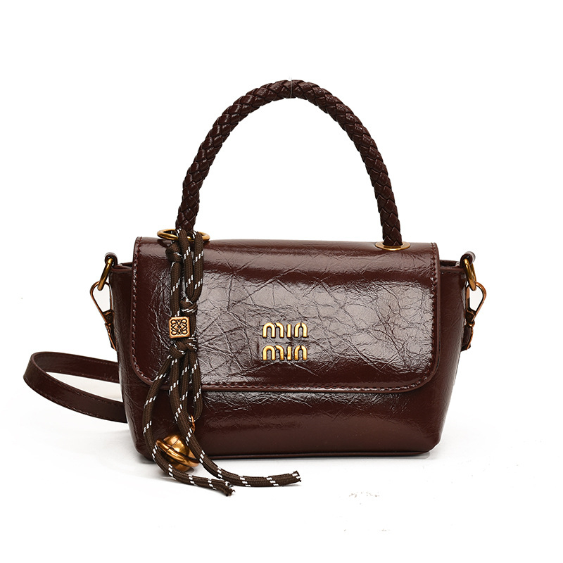Free Shipping Designer Shoulder Bags Spring New Fashionable Vintage Black Casual Flap Pocket For Woman New Free Delivery Designer Bag