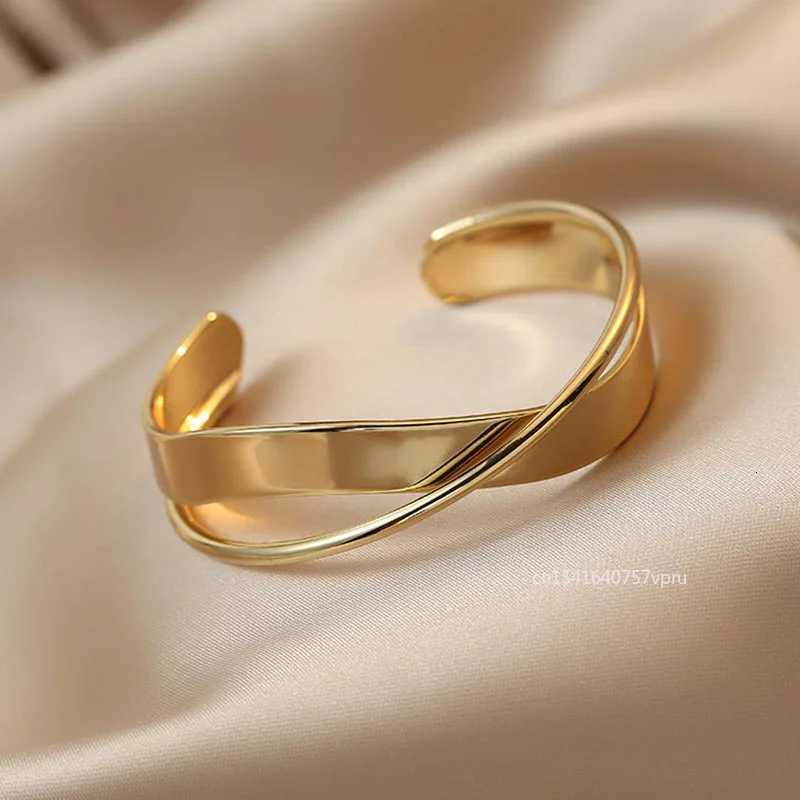 Stainless Steel Adjustable New Design Gold Plated Mobius Bracelet Womens Luxury Gifts Bracelet For Women Jewelry GiftW251121