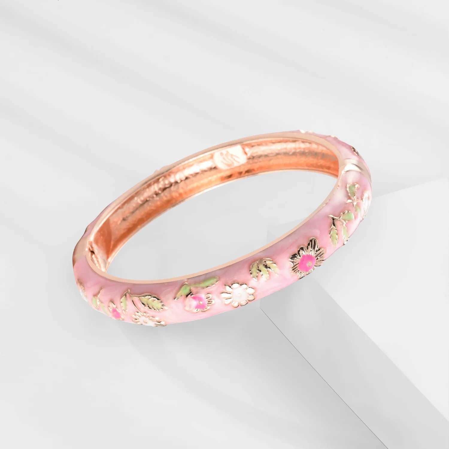 Hollow Bracelets For Women Enamel Bangles Cloisonne Womens Bracelet Pink Bangle On Hand Alloy Jewelry India African HawaiianW251121