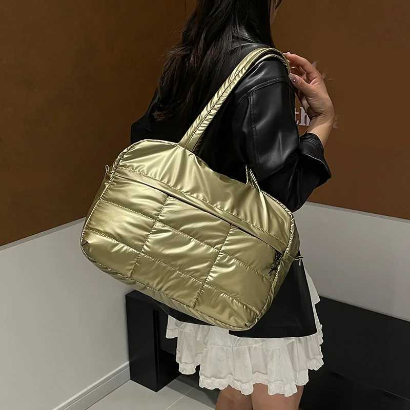 Korean Style Bright Tote Bag Shoder Bag Plaid Cloud Crossbody Bag Sier Large Capacity Nyl Handbag Y251121