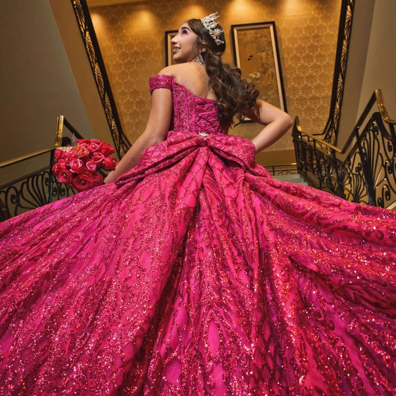 Rose Red Shiny Princess Quinceanera Dresses Off Shoulder Sequin Applique Beading Crystal Bow Tull Sweet 16 Dress Ball Gown Vestidos 15 De Anos
