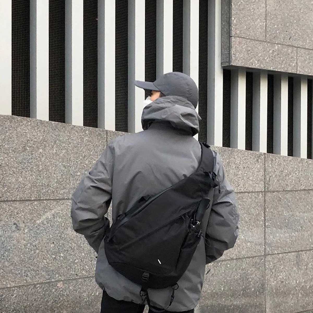 Fashion Large Capacity Mens Ch Pack Casual Hip Hop Travel Unisex Crossbody Bag High Quality Nyl Storage Shoder Bag Sing Y251121