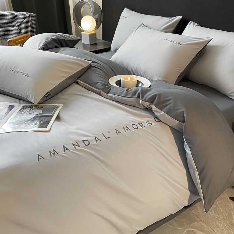 Luxury Ins High-End Washed Cotton Bedding Set Light Luxury Embroidered Quilt Cover Bed Sheet Student Dormitory Three-Piece Set Fitted Sheet Y251121