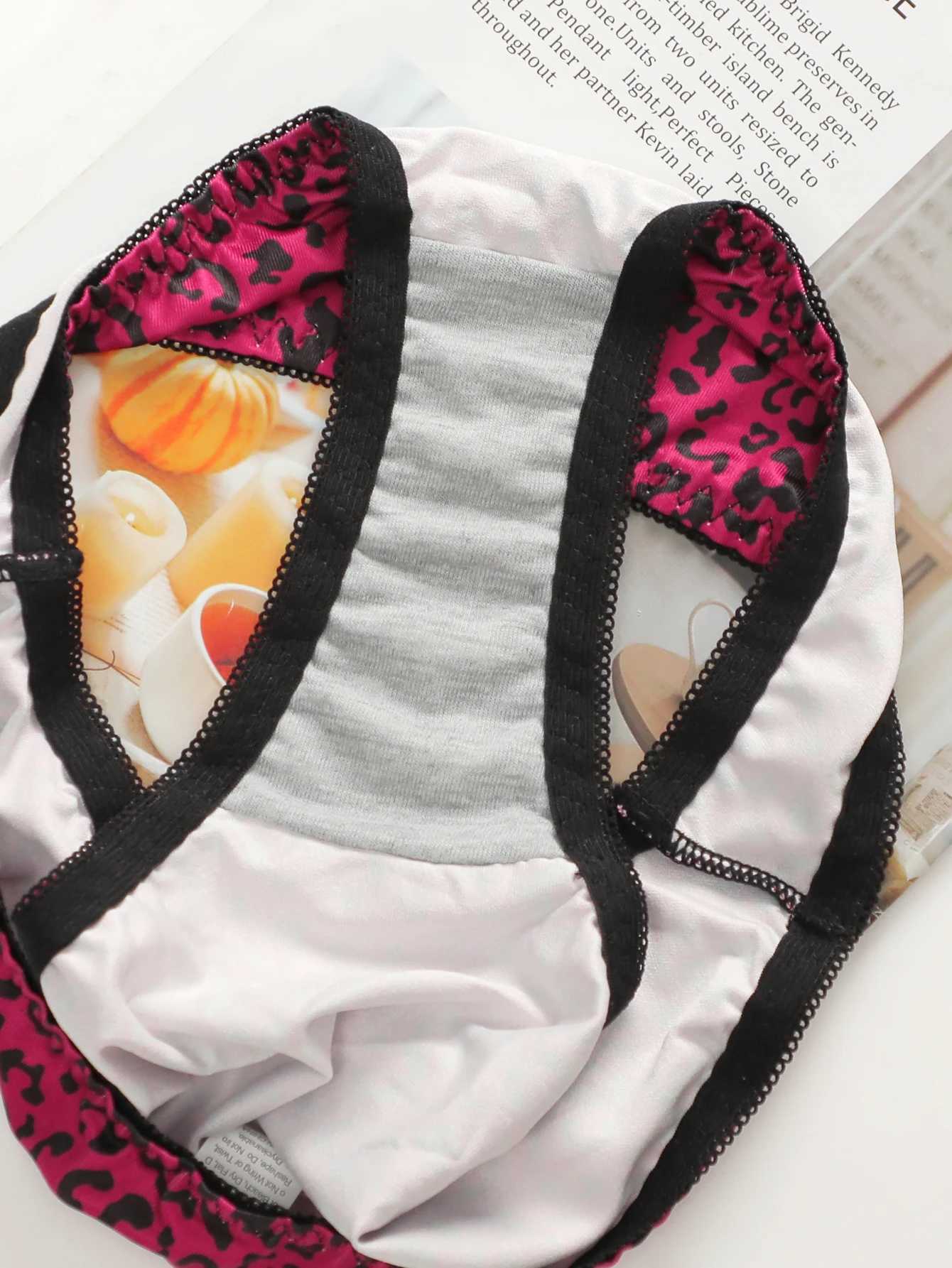 Womens Sexy Embroidered Lace Underwear Set with Steel Circles Convolute Push ups Comfortable Close fitting Underwear Set A3211XJ251106