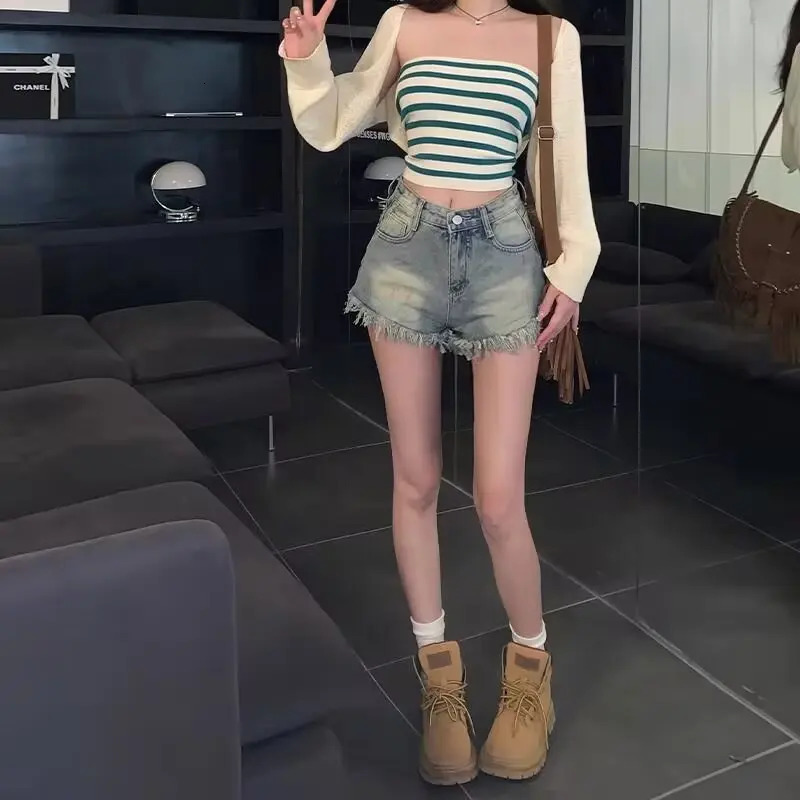 2024 Womens High Waist Fashion Aesthetics Wide Leg Jeans Girls Harajuku Street Clothing Pants Womens Gothic Punk Blue Y2k Clothing Shorts 250414Z
