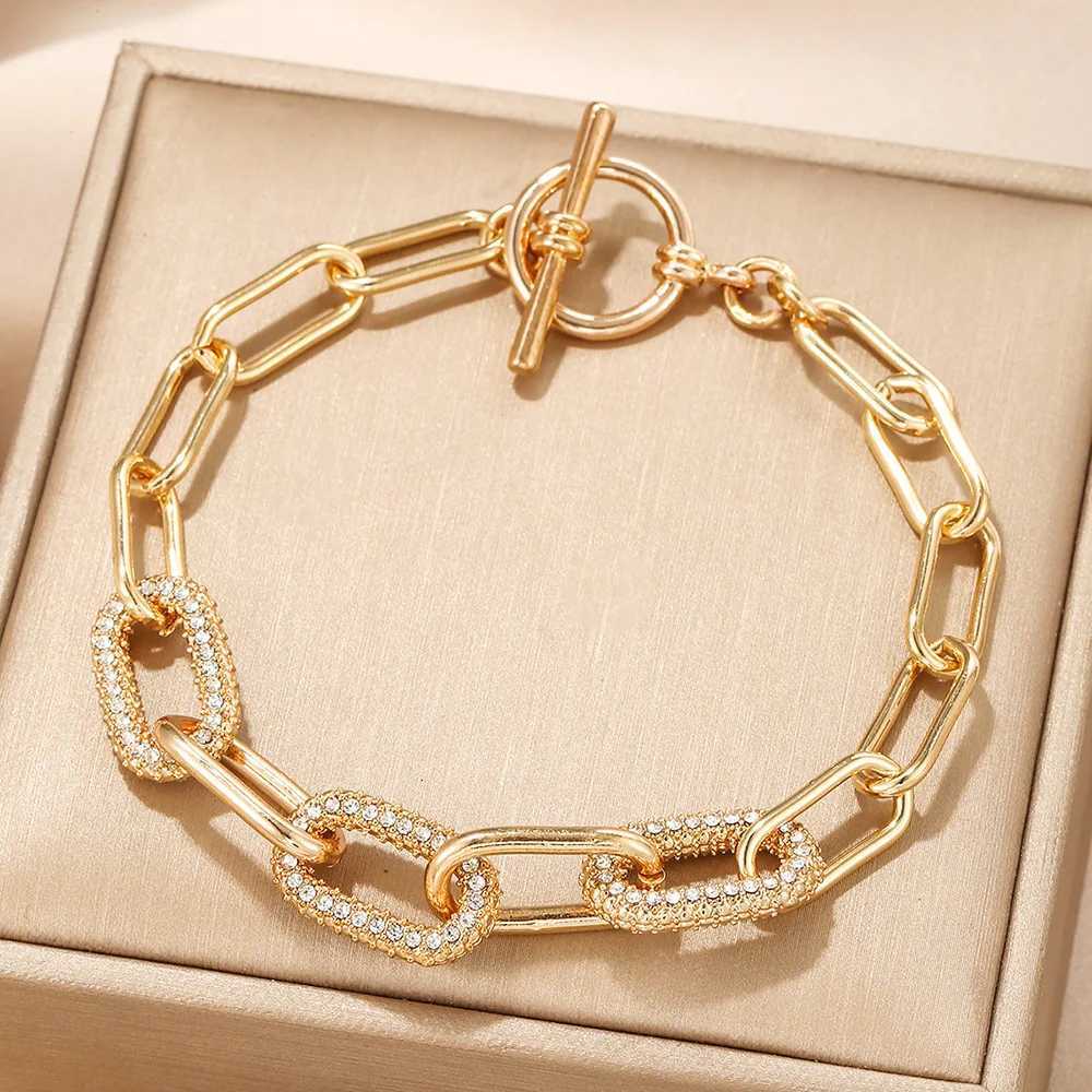 Vintage Simple Hollow Out Zircon Oval Chain Metal Bracelet Set for Woman Fashion Accessories Personalization Punk Charm JewelryW251121
