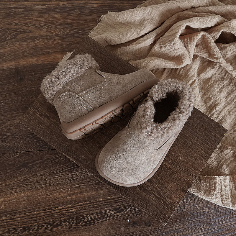 New hot selling designer snow boots with winter wool lining, retro cotton boots, fashionable walking shoes