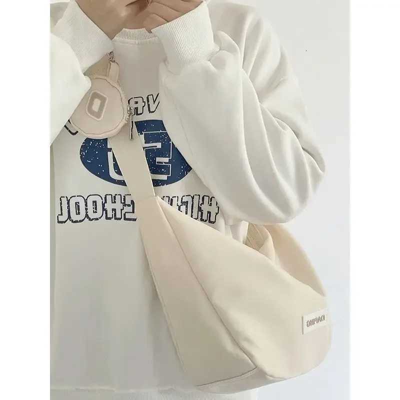 Versatile Crossbody Dumpling Bun for Women 2025 New College Students Commuting to Class Large Capacity Canvas BagT251121