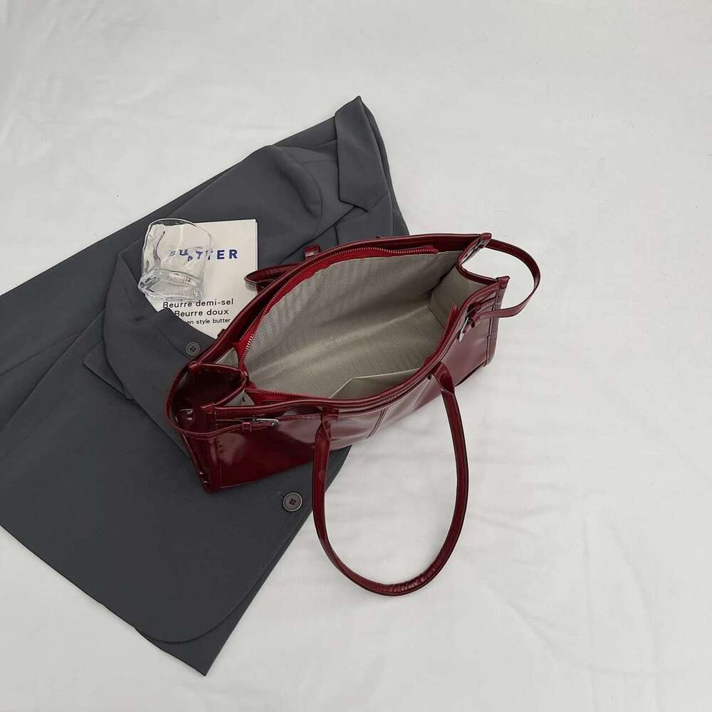 Shiny PU Leather Handbags Women Large Solid Elegant Shoulder Bags Classic Female Packages England Style Retro Casual Totes Lady