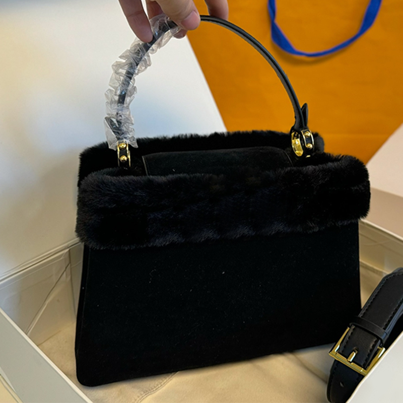 Retro suede handbag fashion commuting bag luxury classic designer bag women's shoulder bag practical crossbody bag fur bag mini tote bag large-capacity shopping bag