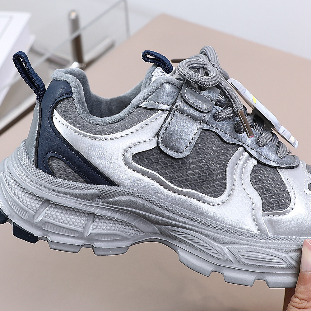 Winter new luminous shoes, warm children's sports shoes, fashionable trendy shoes, Korean version dad shoes, casual children's shoes