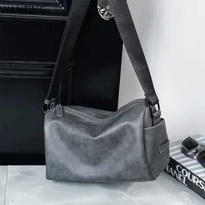 New Soft Leather Mens Shoulder Bag Fashion Design Crossbody Bags For Men Messenger Bag Waterproof Cross Body Shoulder Bag ManT251121