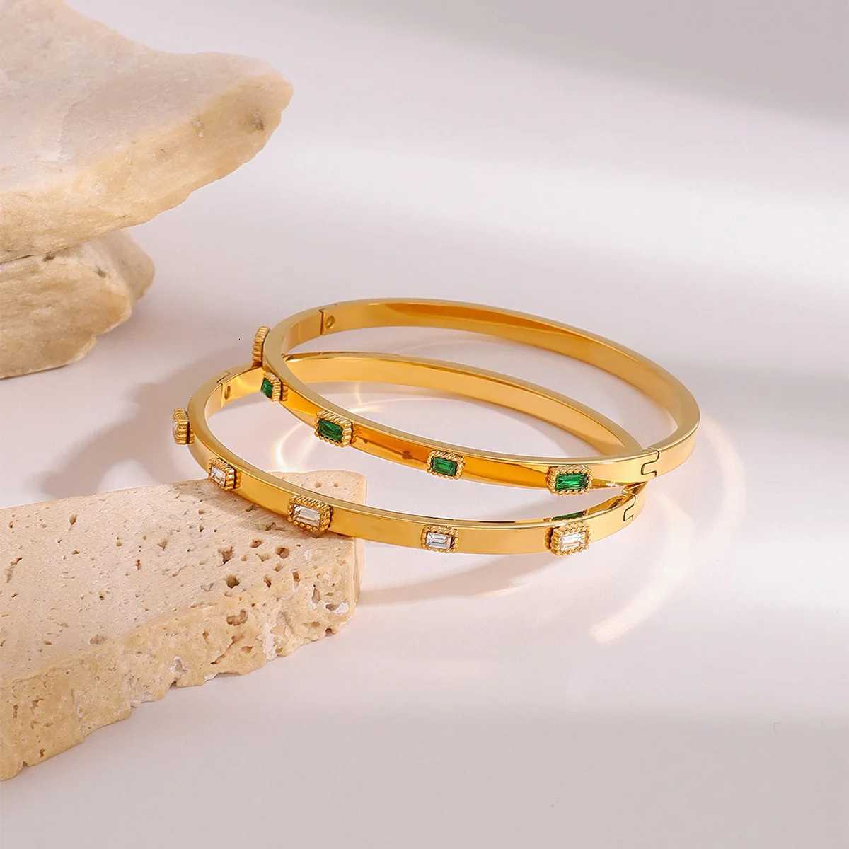 Fashion Cubic Zirconia Bangles Stainless Steel Bracelets For Women Tarnish Free Jewelry Factory Wholesales CustomizeW251121