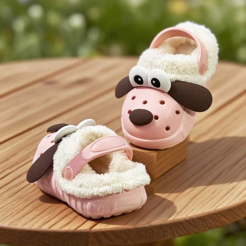 Big eared dog cotton shoes cotton slippers new autumn and winter cotton shoes with plush insulation soft soled shoesW251121