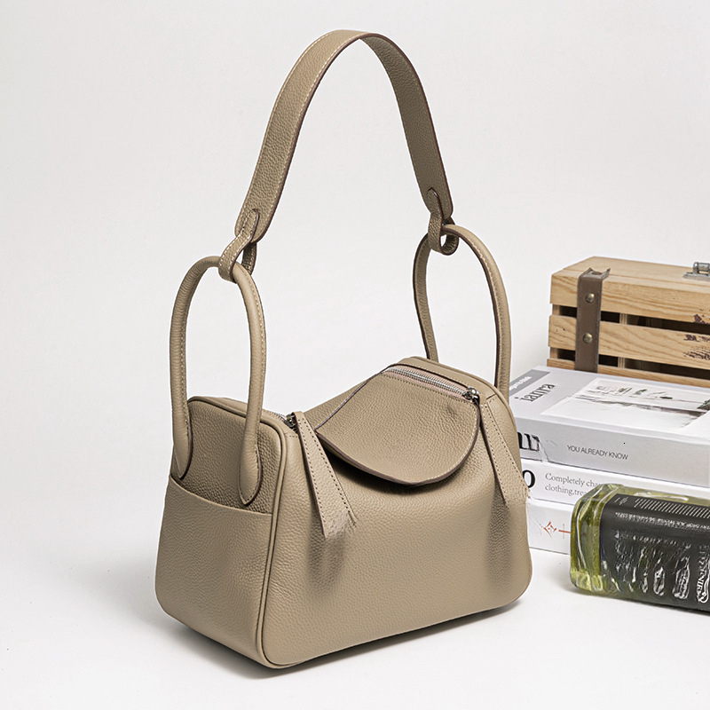 Christmas Gift Luxury Bag Top Leather Women's Exquisite Large Capacity Genuine Leather Business Commuter Fashion Shoulder Bag Designer Bag