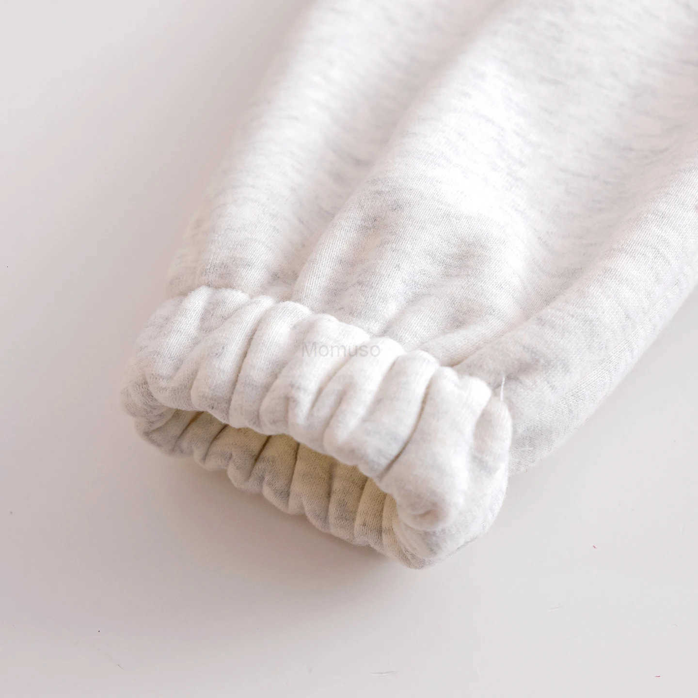 Sanrio Girls Winter Velvet Sweatshirt New Sweet Cartoon Hello Kitty Snowman Warm Top Thickened Splicing Ruffle Hemline Pullover H251121