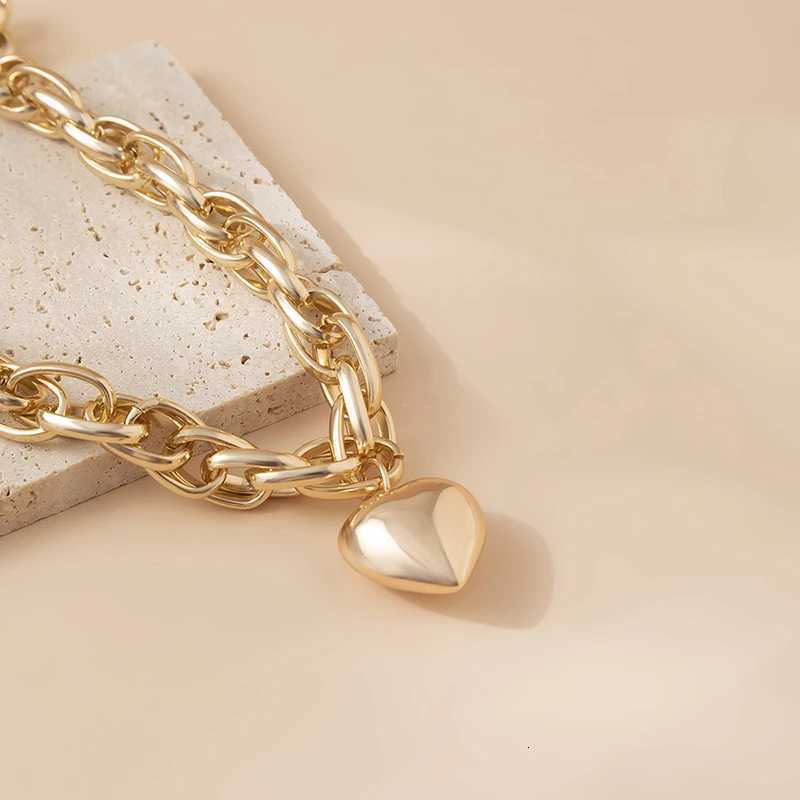 Punk Love Heart Pendant Necklaces Fashion Hip Hop Double Layered Gold Silver Color Thick Chain Choker Necklace Party JewelryXJ251121