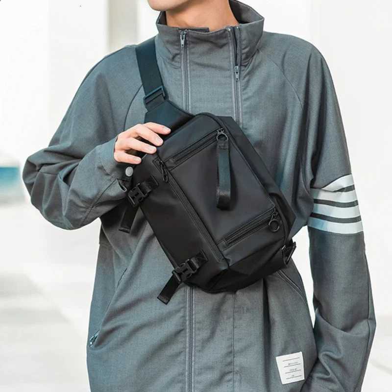 Fashion New Oxford Cloth Waterproof Crossbody Bag for Men Large Capacity Persali Shoder Bag Street Trend Casual Mens Ch Bag Y251121