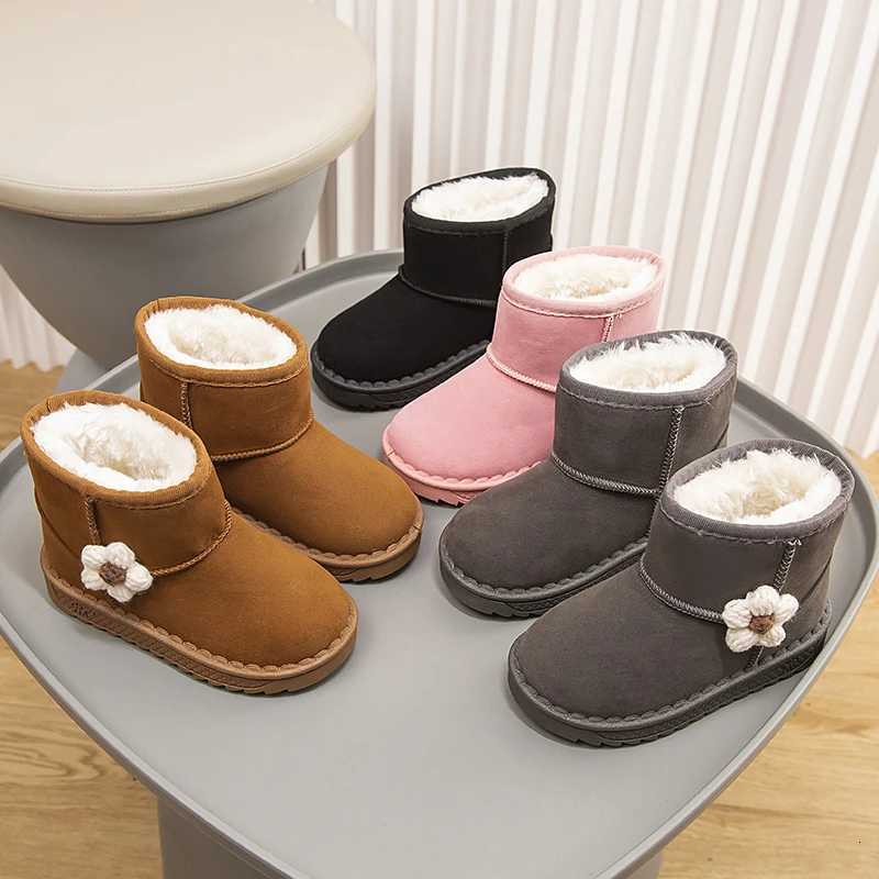 Girls Winter Snow Boots Appliques Furry Platform Suede Kids Short Boot Four Colors Flexiable Non-slip Warm Chic Children BootW251121