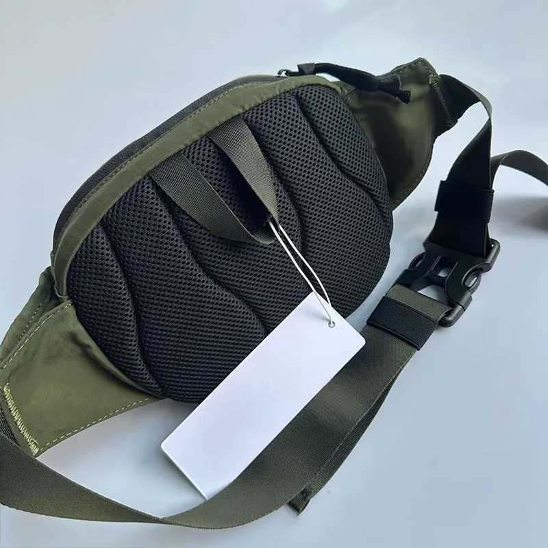 Fashion Trendy mens casual sports ch bag waist bag mtifunctial large capacity single shoder mobile phe crossbody bag Y251121