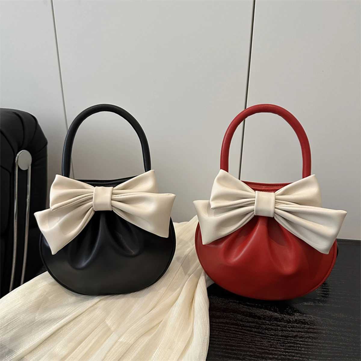Wens Mini PU Cluh Bag - Lightweight Small Purse with Bow Detail Magnetic Closure for Daily Use Coin Purse Y251121