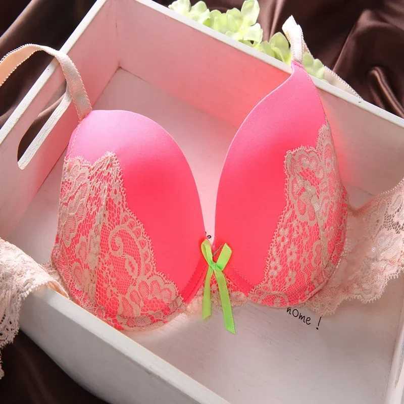 Hot Womens Underwear Lace Embroidery Bra Sets Underwear Set Women Bras Lingerie Set With Brief Sexy Lingerie Lace Woman ClothesXJ251106