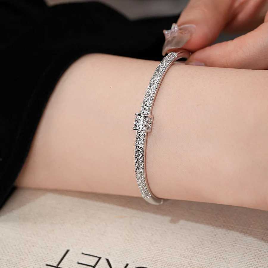 New South Korea Exquisite Geometric Simple Bracelet Elegant Fashion All-match Bracelet Womens Banquet JewelryW251121
