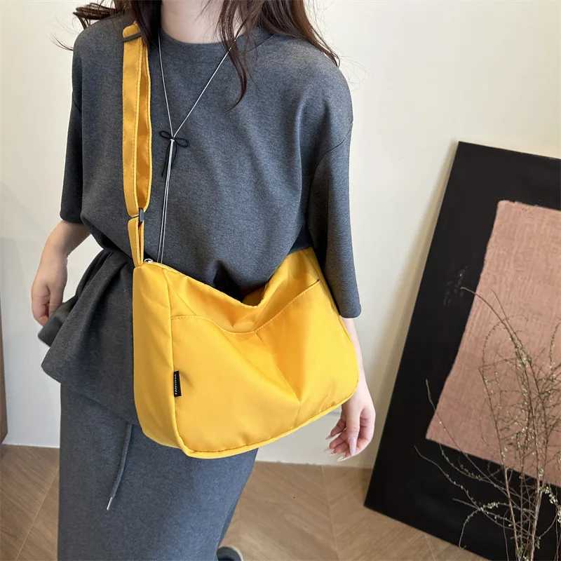 Simple Sports Women Nylon Shoulder Bag Commuter Solid Color Girls Messenger Bags Fashion Large-capacity Ladies Handbags ToteT251121