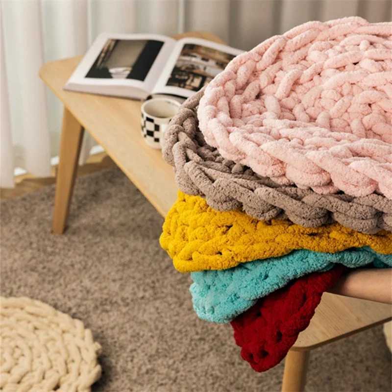Japanese velvet solid color seat cushion circular handmade woven floor mat tatami fart mat cat and dog litter mat C251121