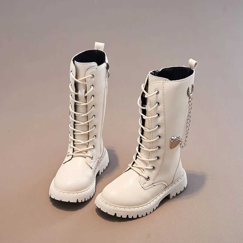 Girls Boots Winter 2023 New Korean Style Britain Style Children Fashion Versatile Soft Princess Shoes High Boots Chains Love PUW251121