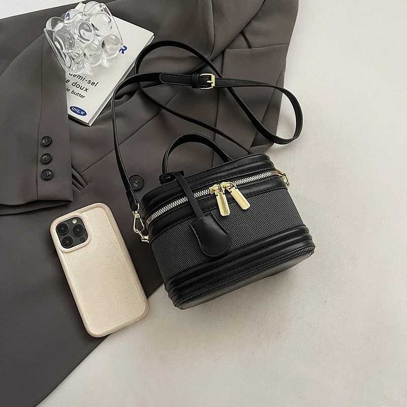 Fiable texture small bag for wen unique and versatile suitable for various occasis Y251121