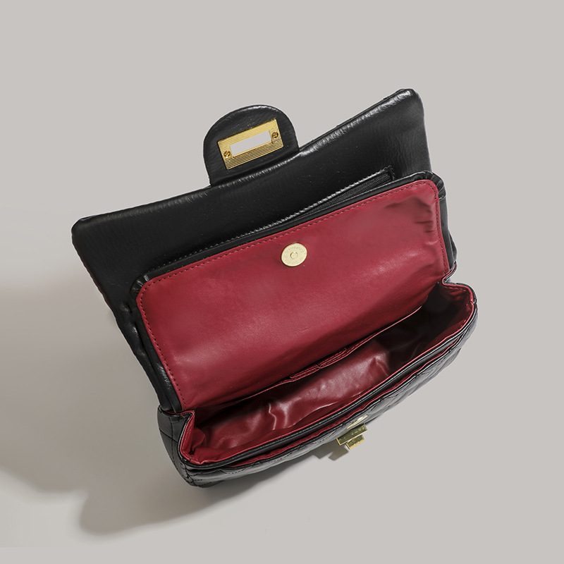 Free Shipping New Quilted Embroidery Stitch Small Square Bag, Women's Chain Strap Crossbody Shoulder Bag, Versatile Textured Purse