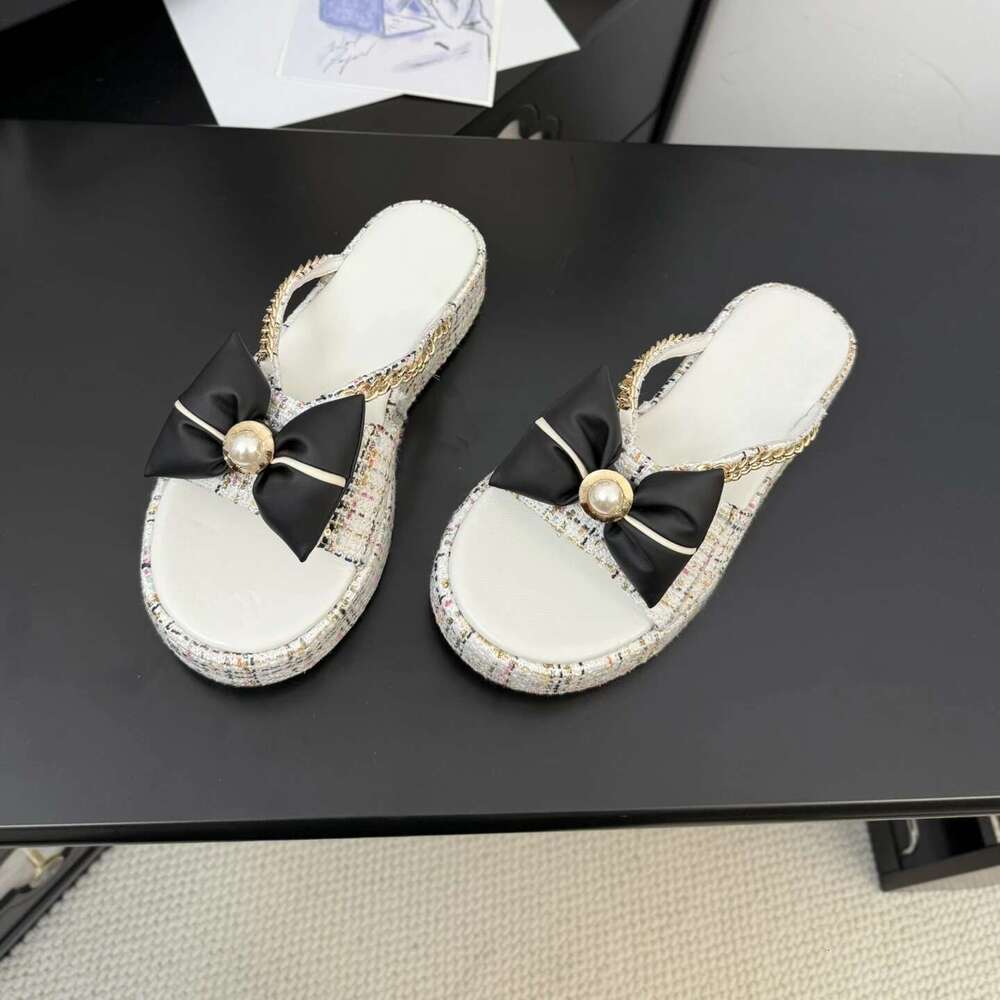 Women Size34-41 Flip-ps Chain Pearls Butterfly Knot Slippers Flat Platform Slides Designer Shoes atillas De Mujer