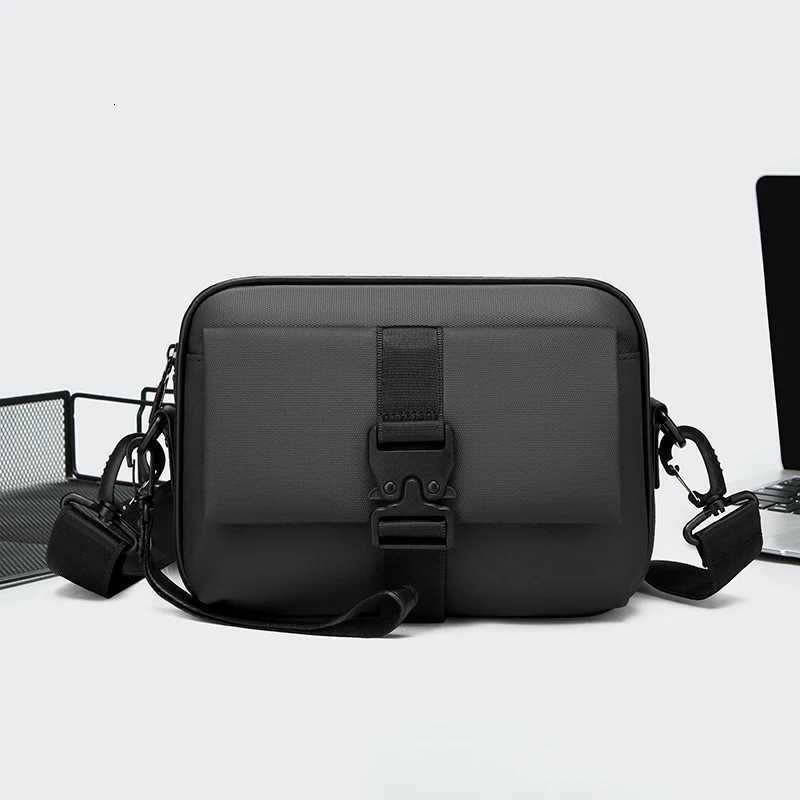 Fashion Casual Men Small Shoulder Bag High Quality Soft PU Mens Mini Handbag Day Clutch bag Phone Bags Sac hommesT251121