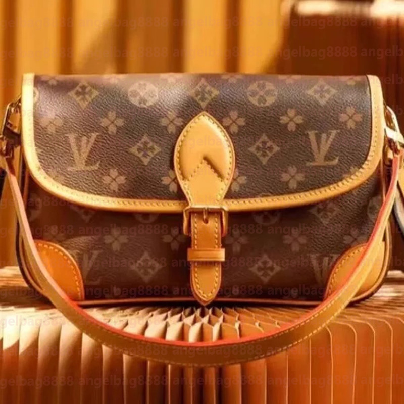 Pretty Shoulder Bag… - image