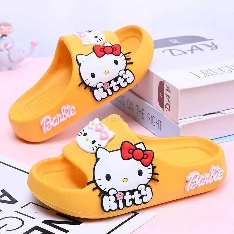 Sanrio New Hello Kitty Slippers Creative High-value Anime Cartoon Patch Couple Summer Indoor Home Non-slip Soft Bottom Sandals H251121