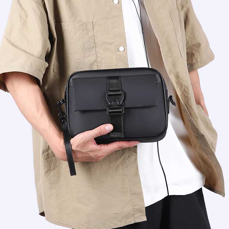 Fashion Casual Men Small Shoulder Bag High Quality Soft PU Mens Mini Handbag Day Clutch bag Phone Bags Sac hommesT251121