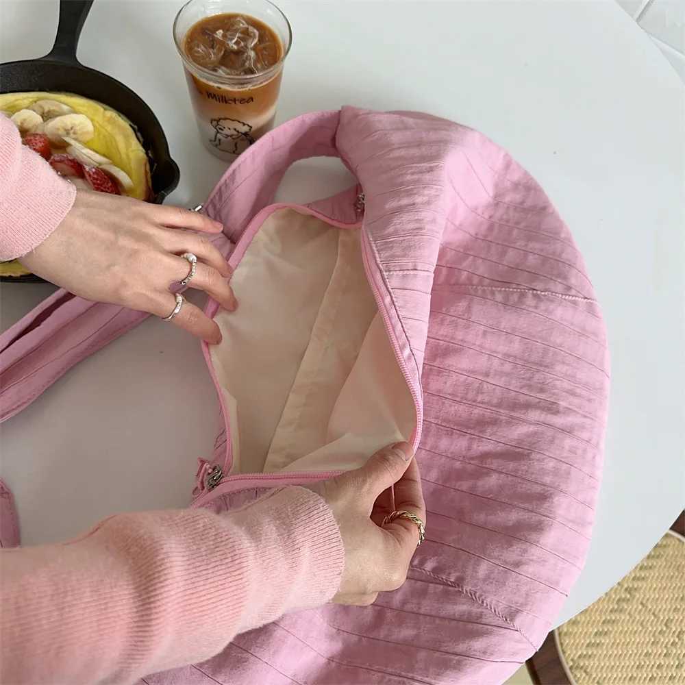Simple Commuter Womens Hobos Shoulder Bags Large Capacity Ladies Crossbody Bag Solid Color Sports Portable Female Handbags ToteT251121