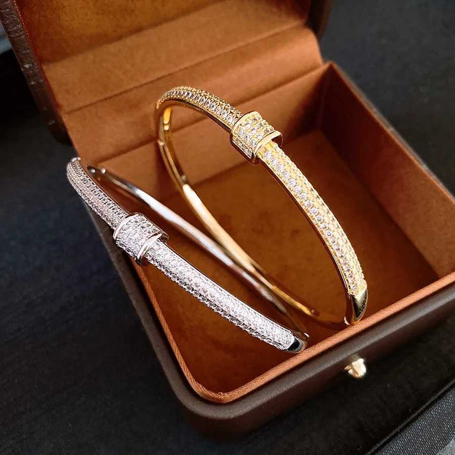 New South Korea Exquisite Geometric Simple Bracelet Elegant Fashion All-match Bracelet Womens Banquet JewelryW251121