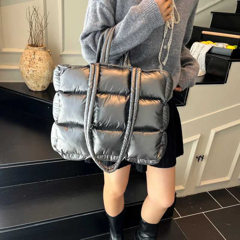 Fall Winter 2025 Quilted Puffer Tote Bag for Wen Shiny Glossy Shoder Bag Crossbody Purse Fiable Handbag for Daily Use Y251121