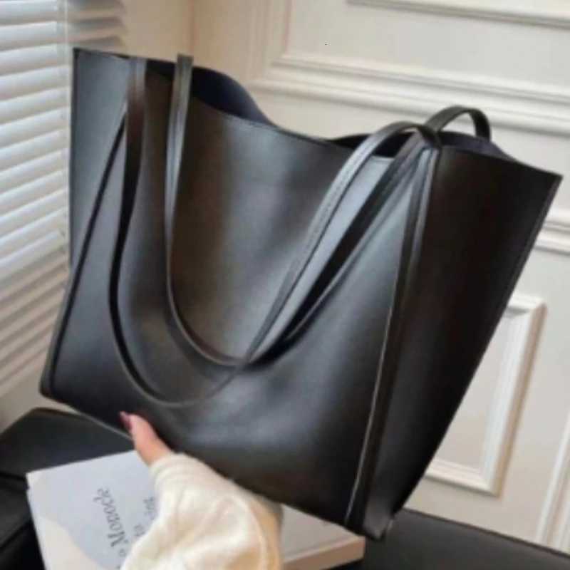 Womens Bag 2025 New Fashion Versatile Shoulder PU Large Bag Simple Retro Large Capacity Tote Bag for LadiesT251121