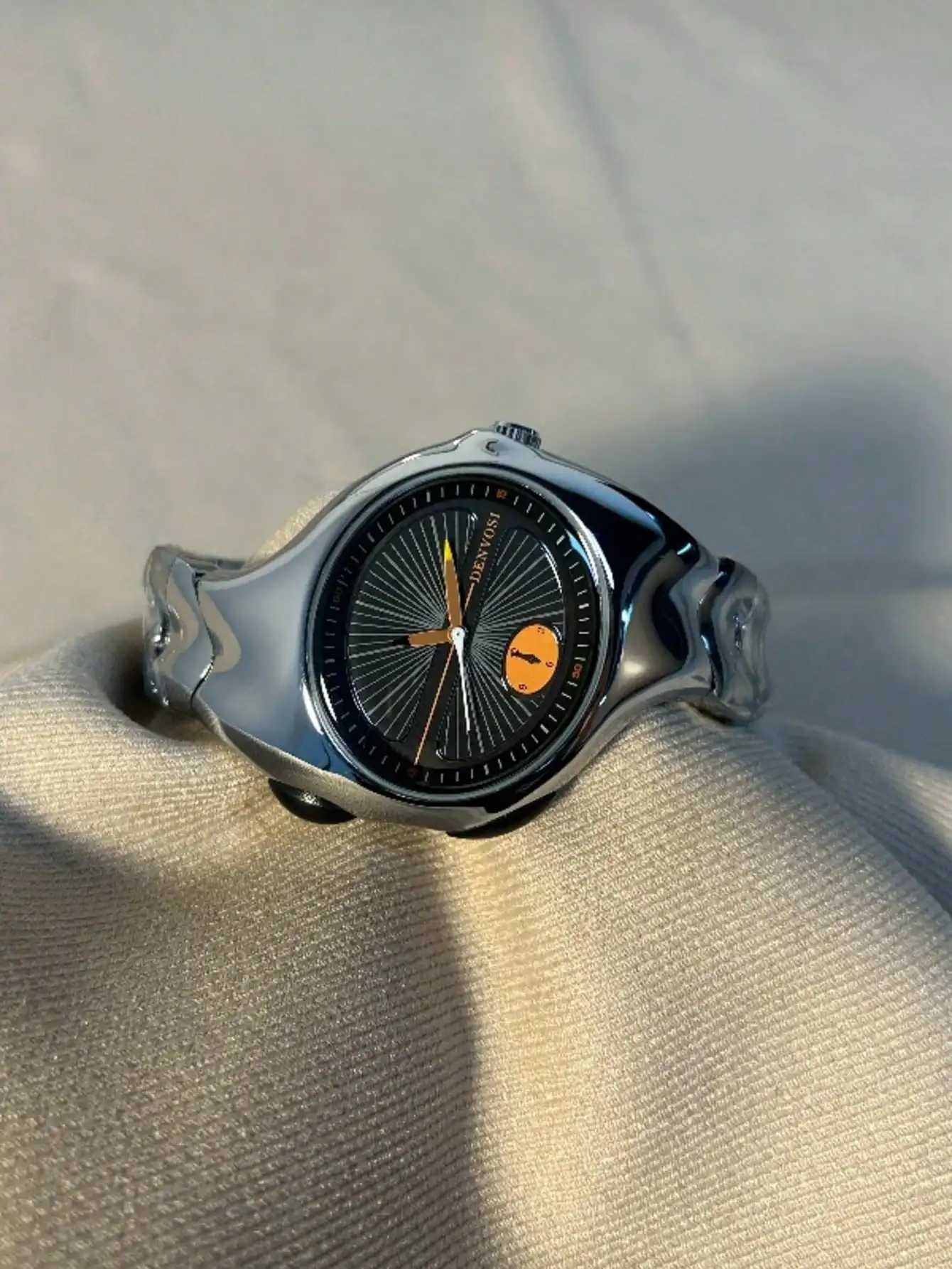 1pc mens irregular y2k non mechanical watch twisted retro fashion quartz watch J251119