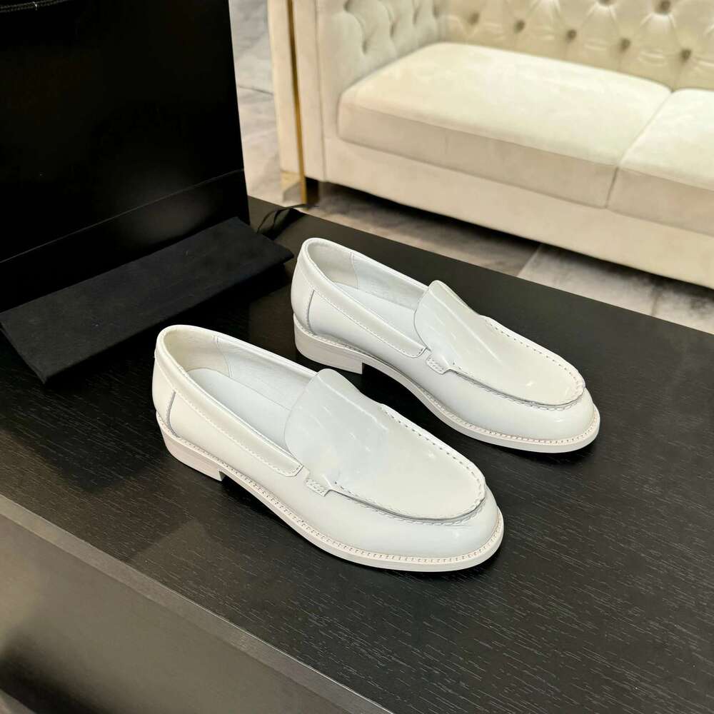 Women Size35-41 Genuine Leather Loafers Low Heels British Style Round Toe Slip On Flats Designer Shoes atillas De Mujer