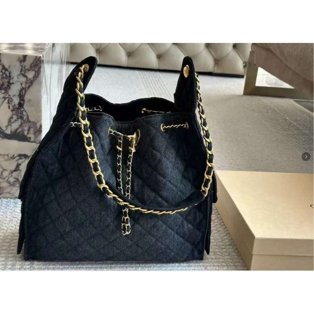 Designer Bag 2025 Denim Embroidery Shopping Bag Super Soft And Skin Friendly Feeg Is Particularly Good Inside The Same Quality Denim Fabri